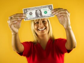 Деньги. Фото с сайта photos.com Деньги. Фото с сайта photos.com