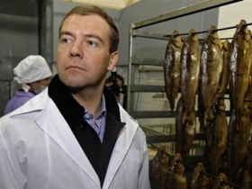 Дмитрий Медведев. Фото с сайта yahoo.com Дмитрий Медведев. Фото с сайта yahoo.com