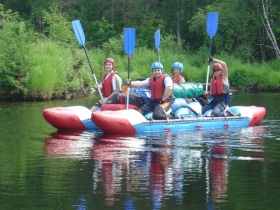 Сплав на байдарках. Фото: http://www.sport-tour.info Сплав на байдарках. Фото: http://www.sport-tour.info