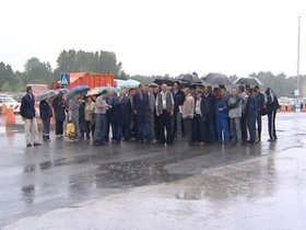 Пикет сотрудников "КД Авиа" в аэропорту Калининграда. Фото: с сайта kaliningrad.rfn.ru Пикет сотрудников "КД Авиа" в аэропорту Калининграда. Фото: с сайта kaliningrad.rfn.ru