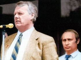 Анатолий Собчак и Владимир Путин. Фото с сайта focus.ua Анатолий Собчак и Владимир Путин. Фото с сайта focus.ua