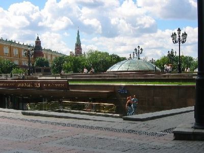 Манежная площадь. Фото: onfoot.ru Манежная площадь. Фото: onfoot.ru