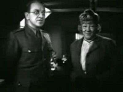 Кадр из фильма "У них есть Родина" Кадр из фильма "У них есть Родина"