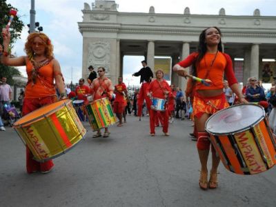 Музыканты в Парке Горького (Фото: aif.ru) Музыканты в Парке Горького (Фото: aif.ru)