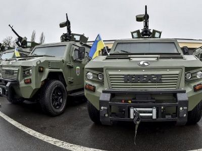 Украинская бронетехника в Краматорске. Фото: УНИАН Украинская бронетехника в Краматорске. Фото: УНИАН