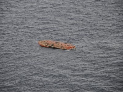 Перевернувшийся корабль. Фото - skr.su Перевернувшийся корабль. Фото - skr.su