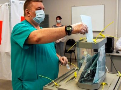 Голосование по поправкам в Конституцию. Фото: Виталий Аньков / РИА Новости Голосование по поправкам в Конституцию. Фото: Виталий Аньков / РИА Новости