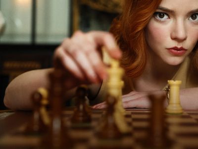 Бет Хармон, сериал Queen's Gambit ("Ход королевы"): www.lifestyleasia.com Бет Хармон, сериал Queen's Gambit ("Ход королевы"): www.lifestyleasia.com