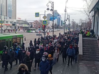 Шествие в Тюмени. Фото: Зоя Звездина, Каспаров.Ru Шествие в Тюмени. Фото: Зоя Звездина, Каспаров.Ru