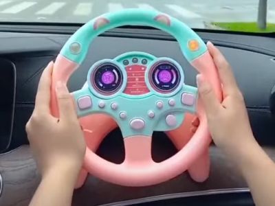 Детский руль. Кадр из YouTube Детский руль. Кадр из YouTube