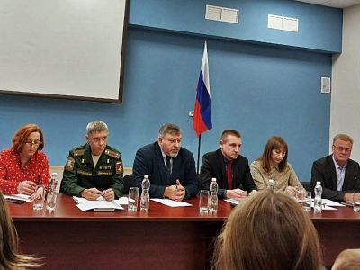 Встреча с родственниками мобилизованных. Фото: Александр Воронин, Каспаров.Ru Встреча с родственниками мобилизованных. Фото: Александр Воронин, Каспаров.Ru