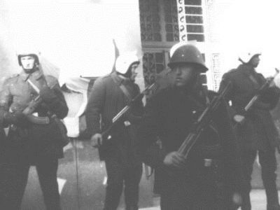 Военные в Тимишоаре, декабрь 1989-го. Фото: соцсети Военные в Тимишоаре, декабрь 1989-го. Фото: соцсети