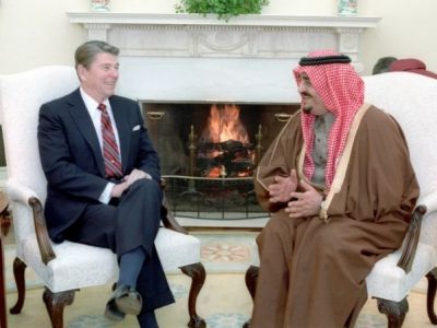 Рональд Рейган и король Фахд. Фото: AP Рональд Рейган и король Фахд. Фото: AP